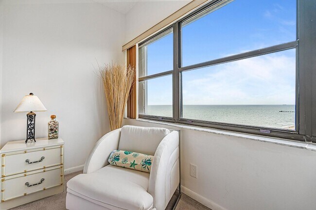 Building Photo - 5000 N Ocean Blvd