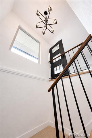 Building Photo - 6726 S Dahlia Ct