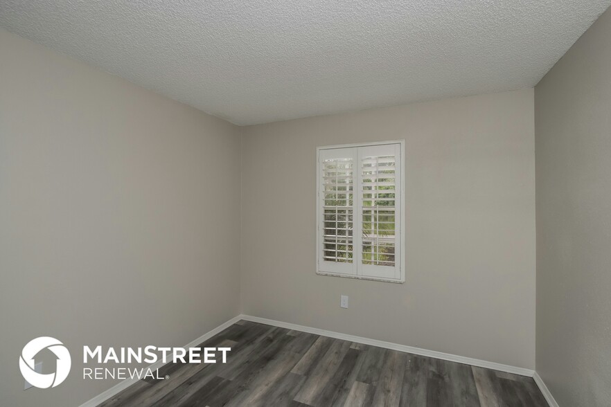 Building Photo - 473 Birch Ave SW