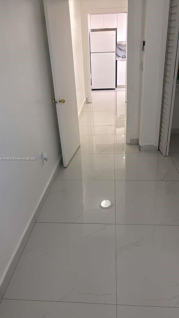 Building Photo - 820 NW 19th Ct