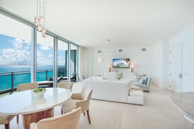 Building Photo - 10295 Collins Ave