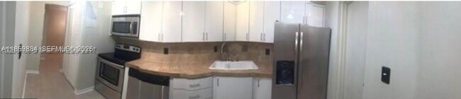 Building Photo - 3123 Oakland Shores Dr