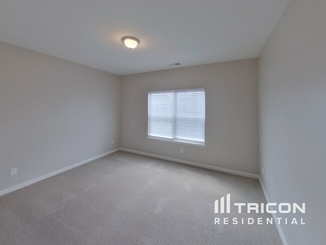 Building Photo - 3726 Pelham Wood Dr
