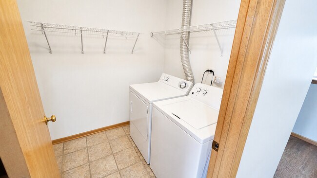 Building Photo - 2255 Georgetown Cir