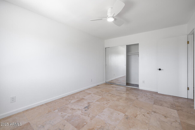 Building Photo - 7920 E Keim Dr