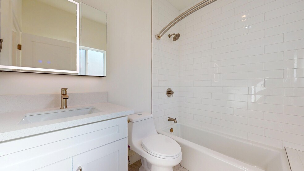 Building Photo - 5133 W 21st St