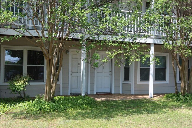 Building Photo - 3400 Speedway