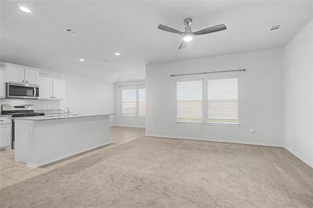 Building Photo - 724 Basteen Ln