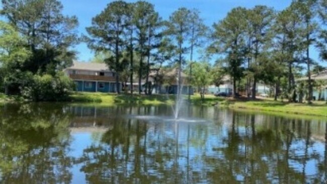 Building Photo - 622 Filmore St