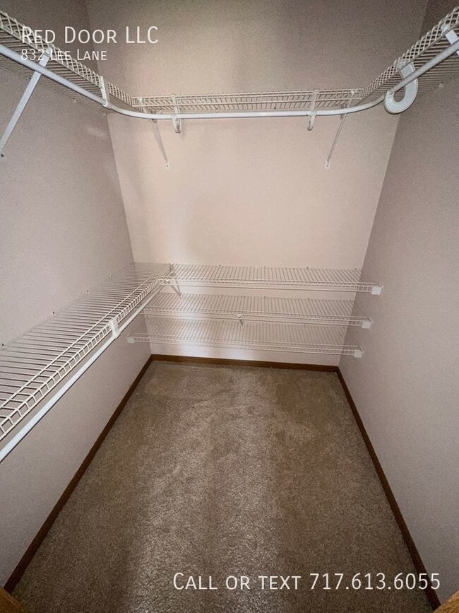 Building Photo - 832 Lee Ln