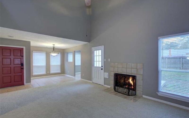 Building Photo - 445 Shrub Oak Dr