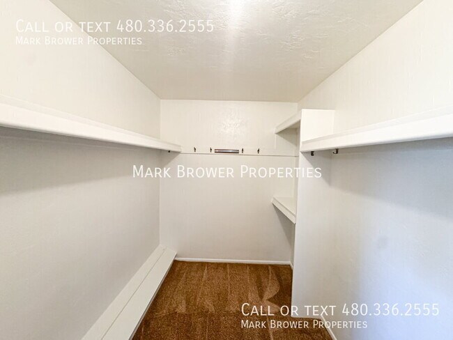 Building Photo - 505 E Loma Vista Dr
