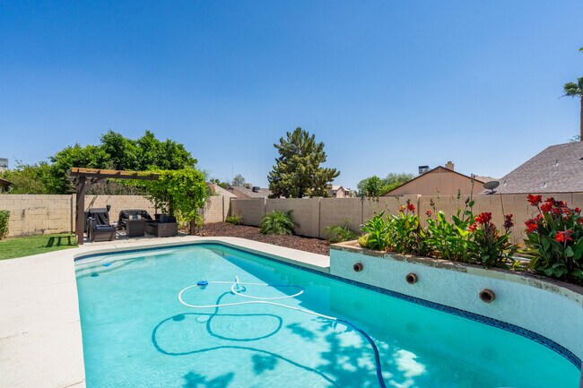 Building Photo - 4113 W Cielo Grande