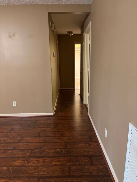 Hallway - 426 Arlington Dr