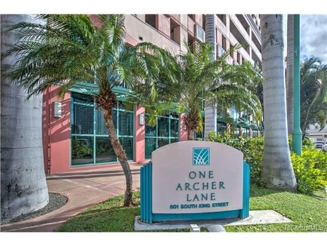 Building Photo - 1/1/1- One Archer Lane. Central AC!  WIFI & Cable included