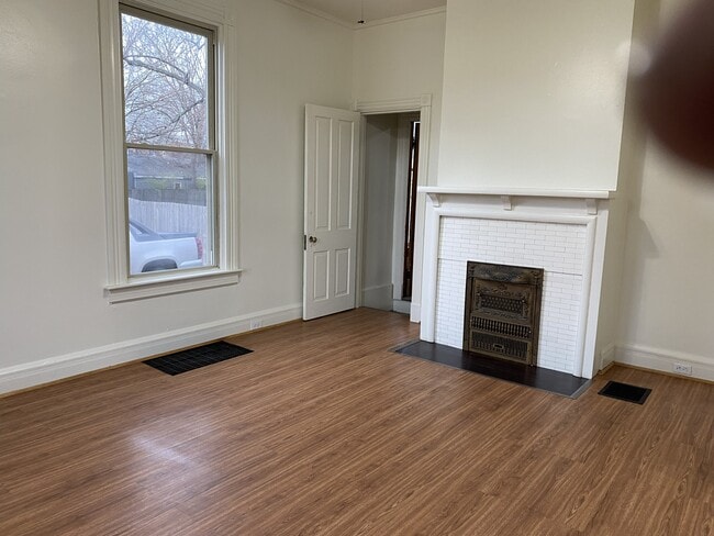 Building Photo - 8302 Curzon Ave