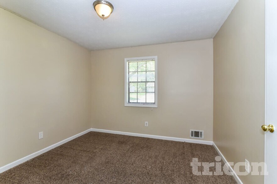 Building Photo - 4255 Mountain Glen Trace