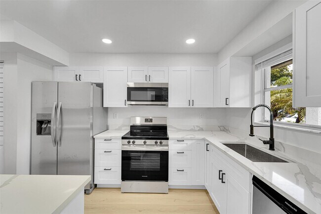 Building Photo - 6200 NW 44th St