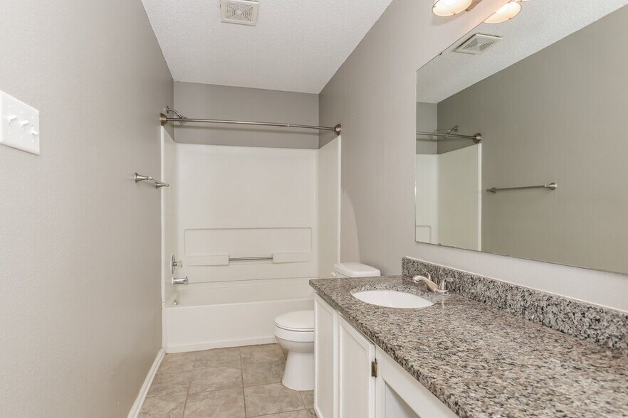 Building Photo - 16711 Aulton Dr