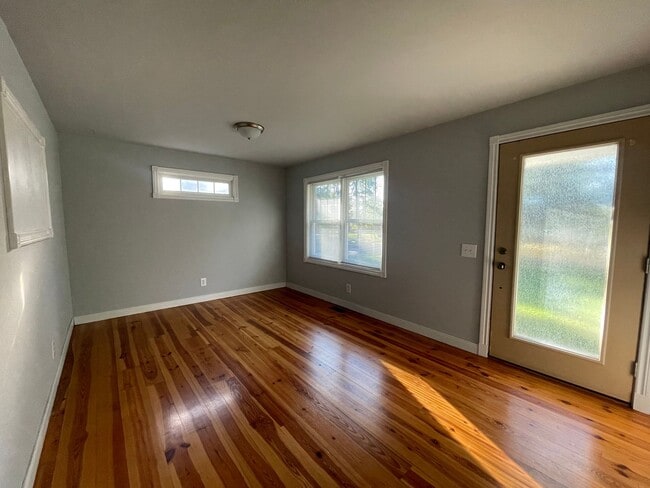Building Photo - One Bedroom Home in Richland