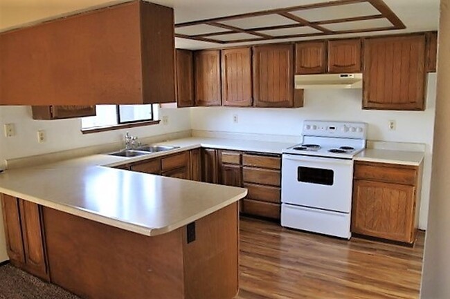Building Photo - Lovely Home in Arroyo Manor!!