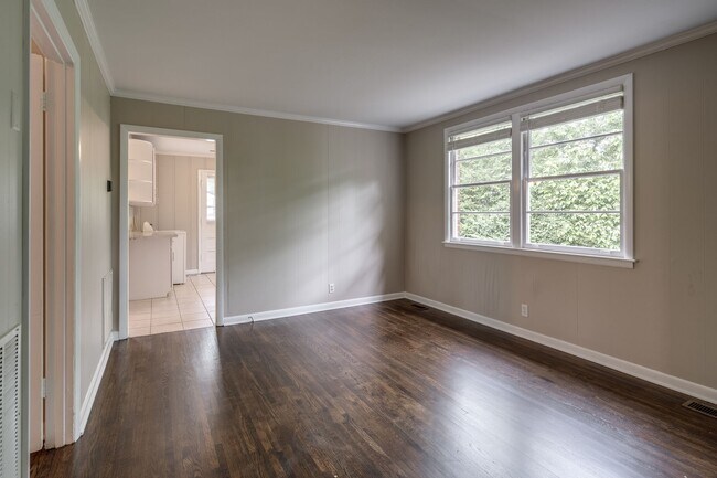 Building Photo - 3817 Burrus St