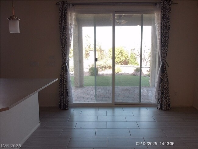 Building Photo - 9092 Jade Vine Ave