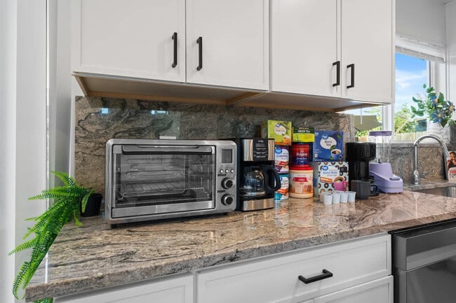 Building Photo - 1219 Denver Ln