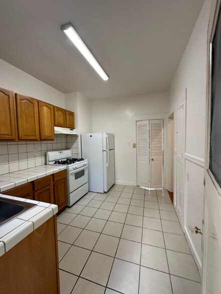 Building Photo - 2020 Franklin St