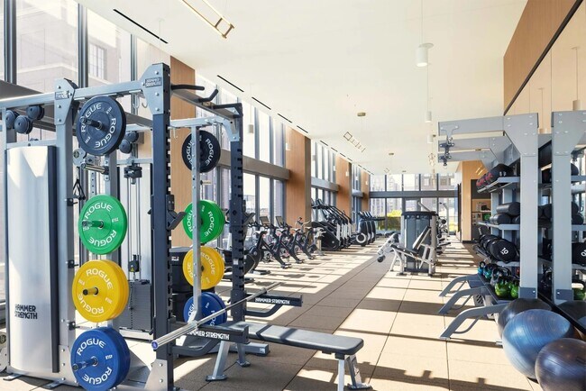 Building Photo - 164 N Peoria St