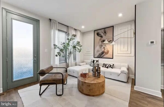 Building Photo - 101 Capital Ct