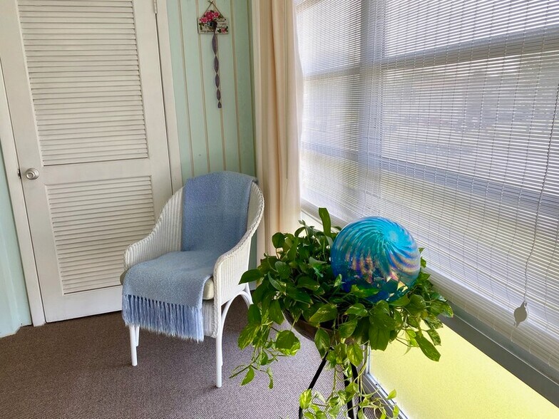 Building Photo - 110 Spring Lake Ct