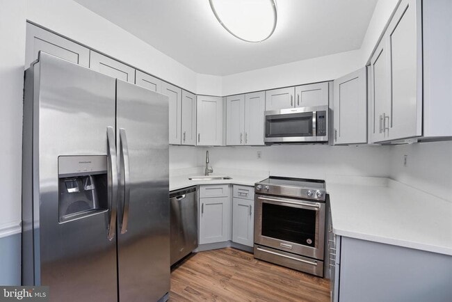 Building Photo - 1747 Cy Ct