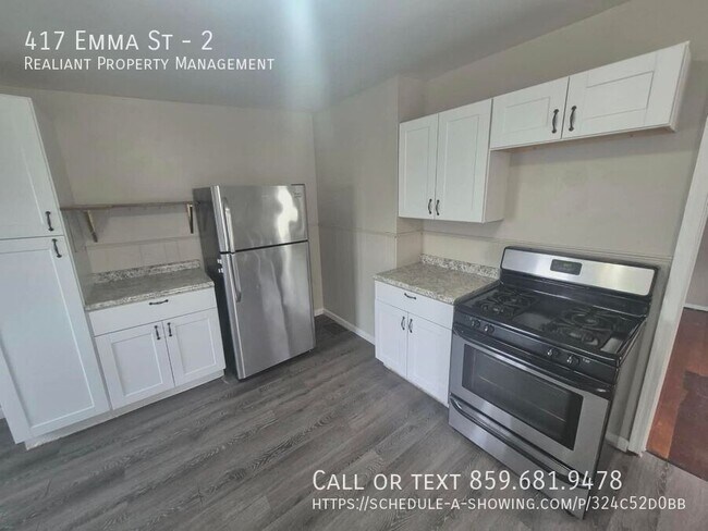 Building Photo - 417 Emma St