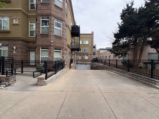 Building Photo - 1776 N Race St