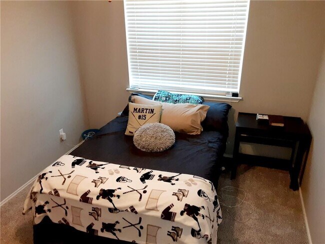 Building Photo - 317 McCarthur Dr