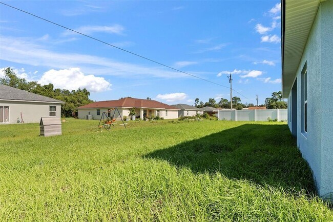 Building Photo - 3479 SW 137th Loop