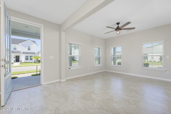 Building Photo - 299 Clarys Run