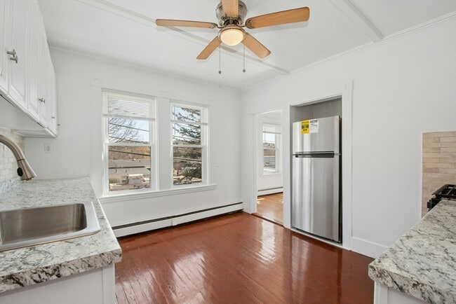 Building Photo - 78 Grove St