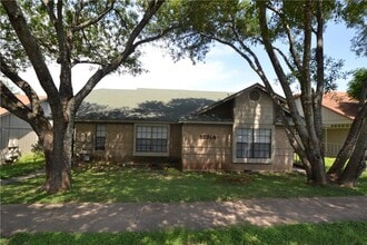Building Photo - 12314 Alderbrook Dr