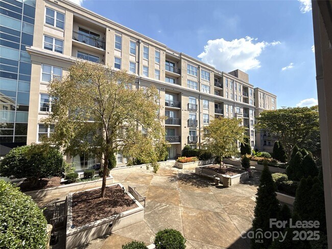 Building Photo - 1315 East Blvd