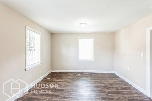 Building Photo - AVAILABLE NOW! - 1010 Dartmouth Rd, Baltim...