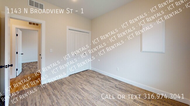 Building Photo - 1143 N Broadview St