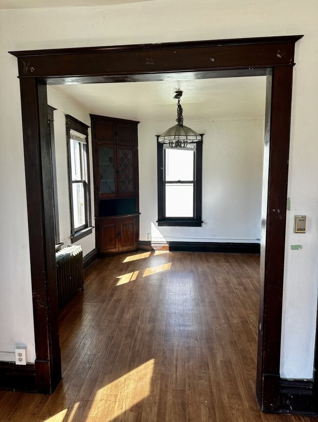 Primary Photo - 308 7th St S