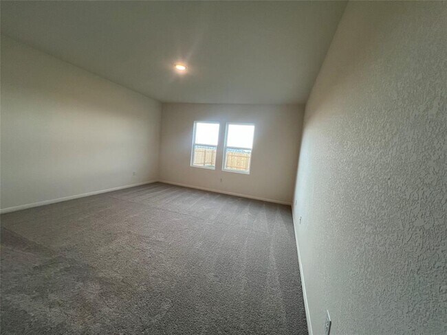 Building Photo - 124 Rother Pl