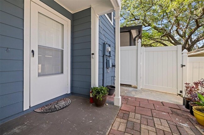 Building Photo - 7508 Wakulla Dr