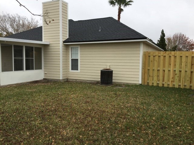 Building Photo - 578 Prindle Dr E