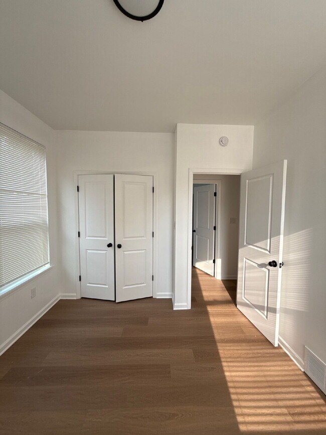 Building Photo - Fully Renovated Spacious 3BR in South Memphis – Section 8 Welcome