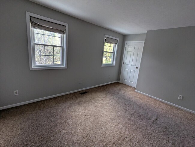 Building Photo - 160 Winterwood Dr