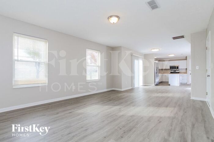 Building Photo - 9909 Trapp Ln
